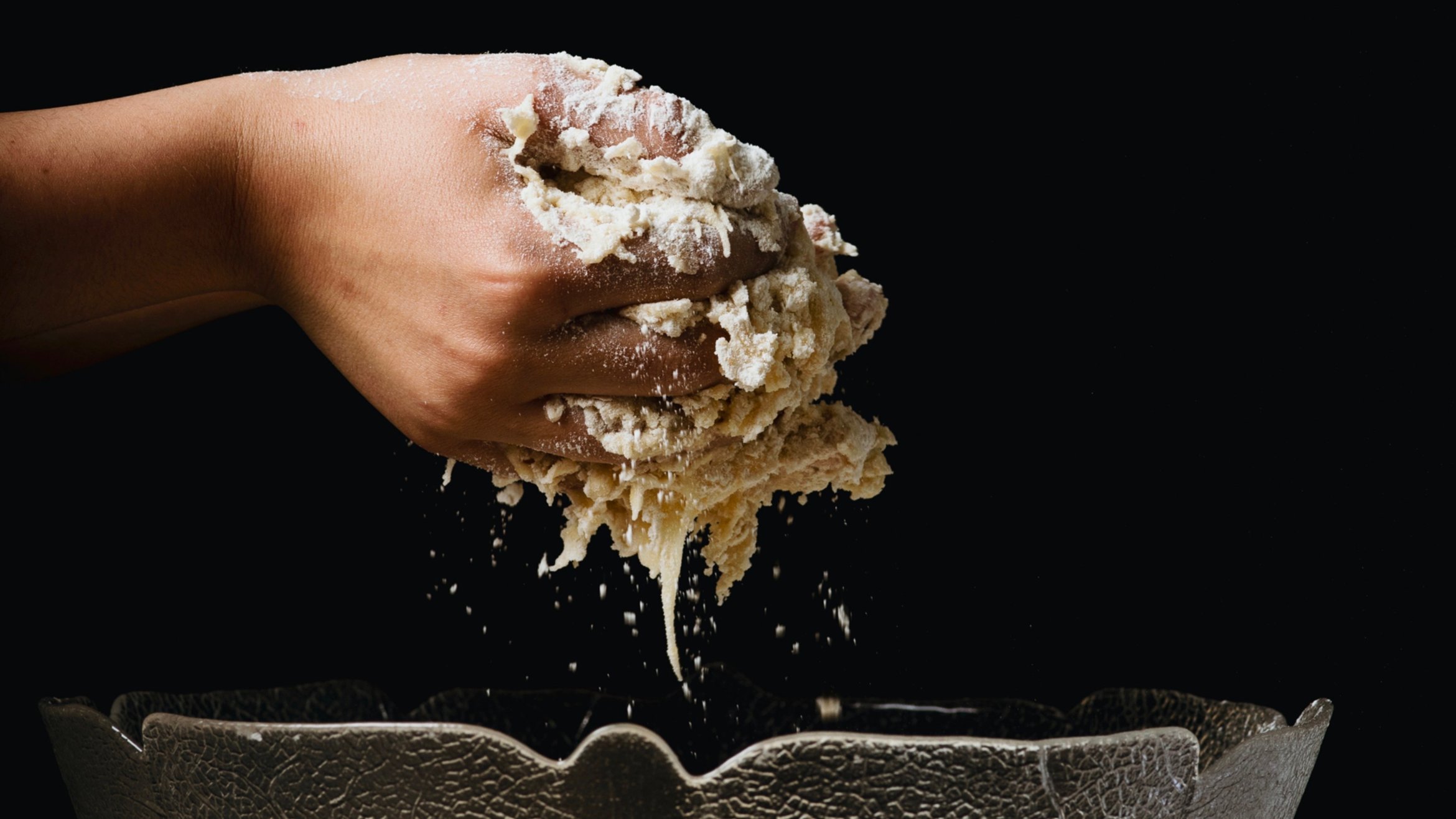 муки хватает. мешок муки. мука. муки хватает. муки хватает.